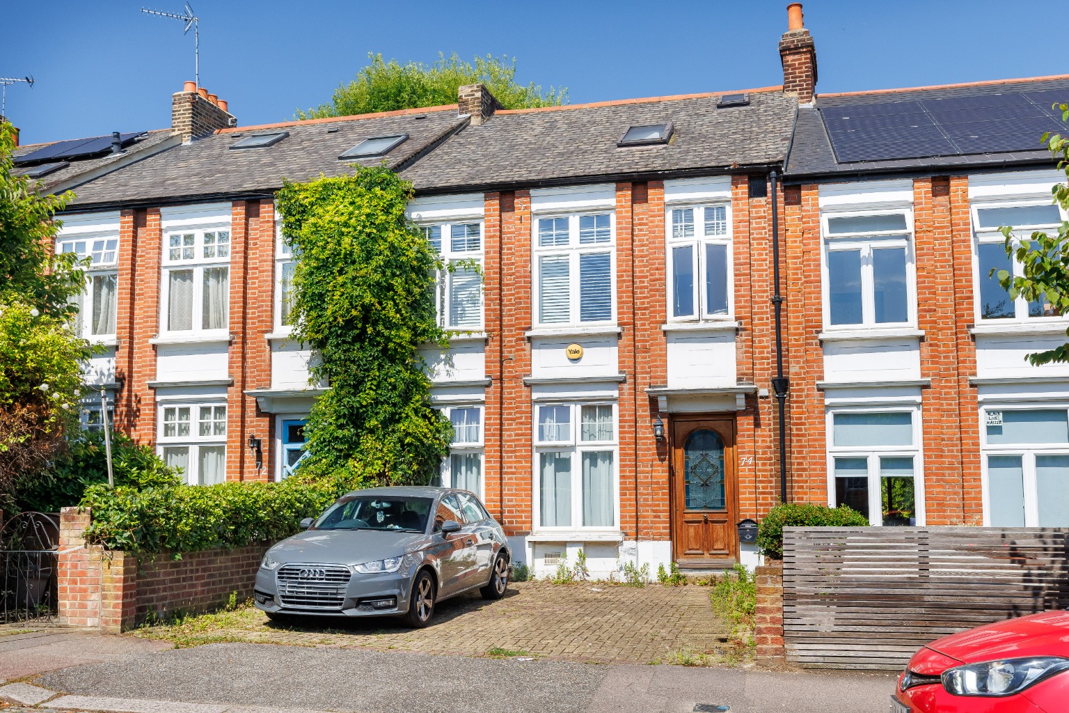 Forest Drive East, Leytonstone