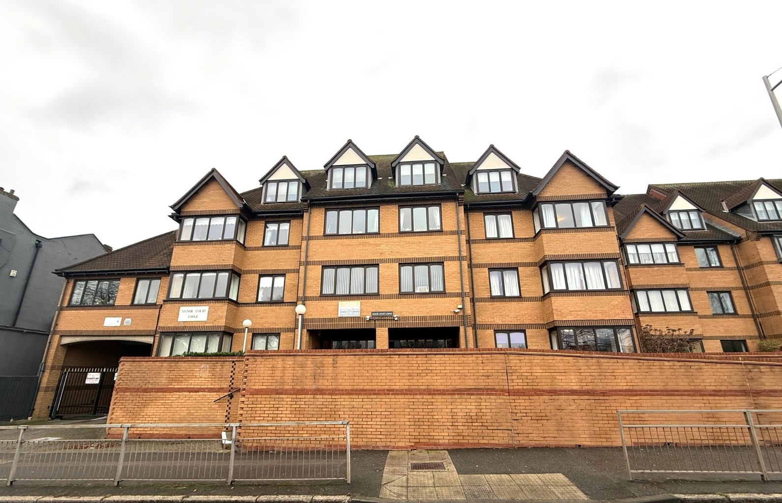 Manor Court Lodge, South Woodford, E18