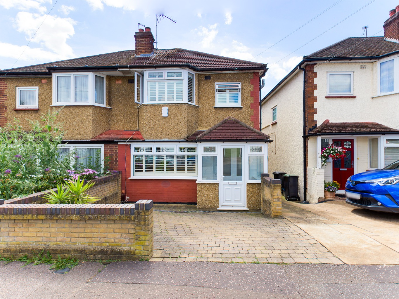 River Way, Loughton, IG10