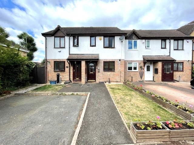 Oakhurst Close, Barkingside, IG6