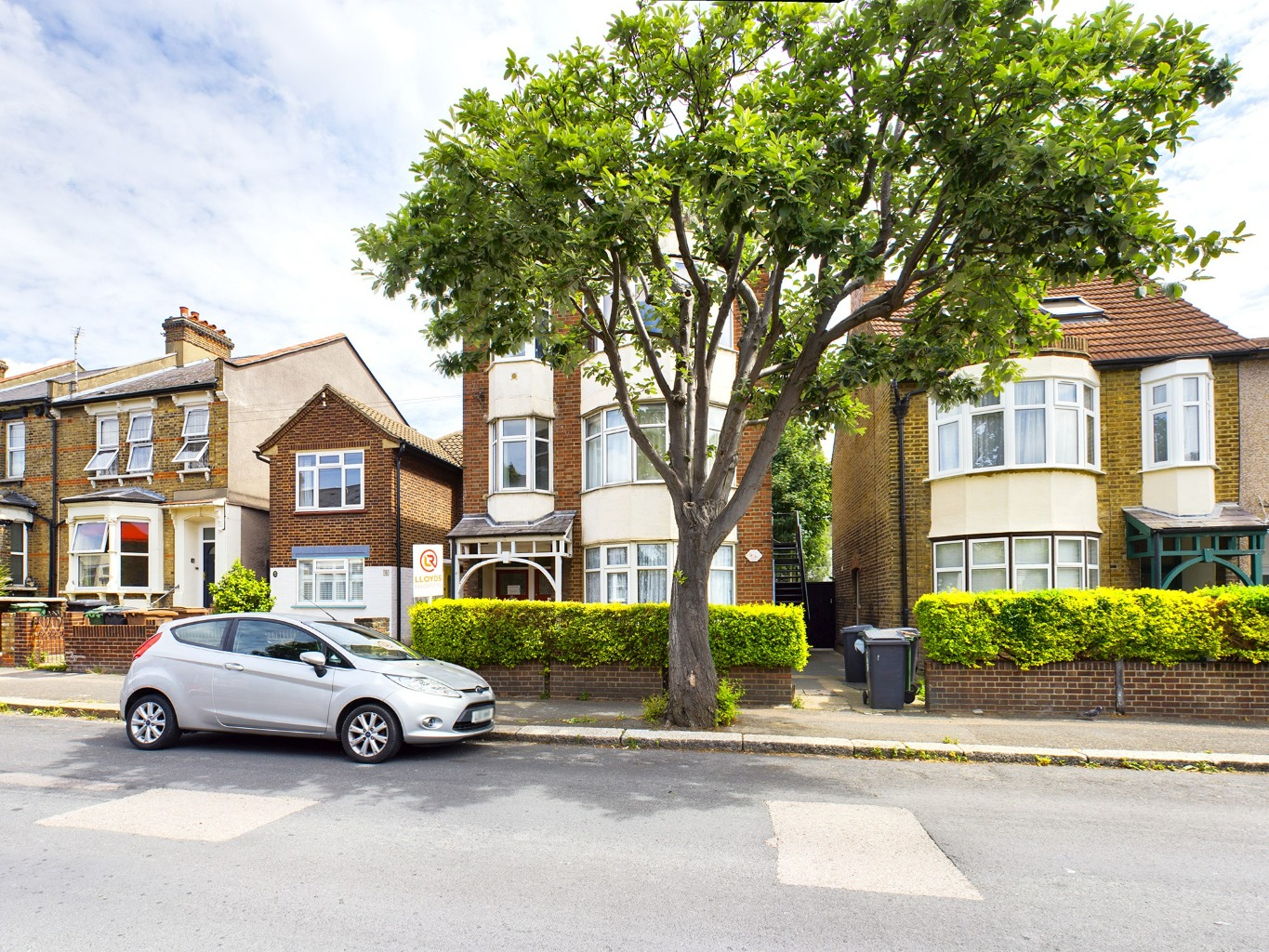 Fraser Road, Walthamstow, E17