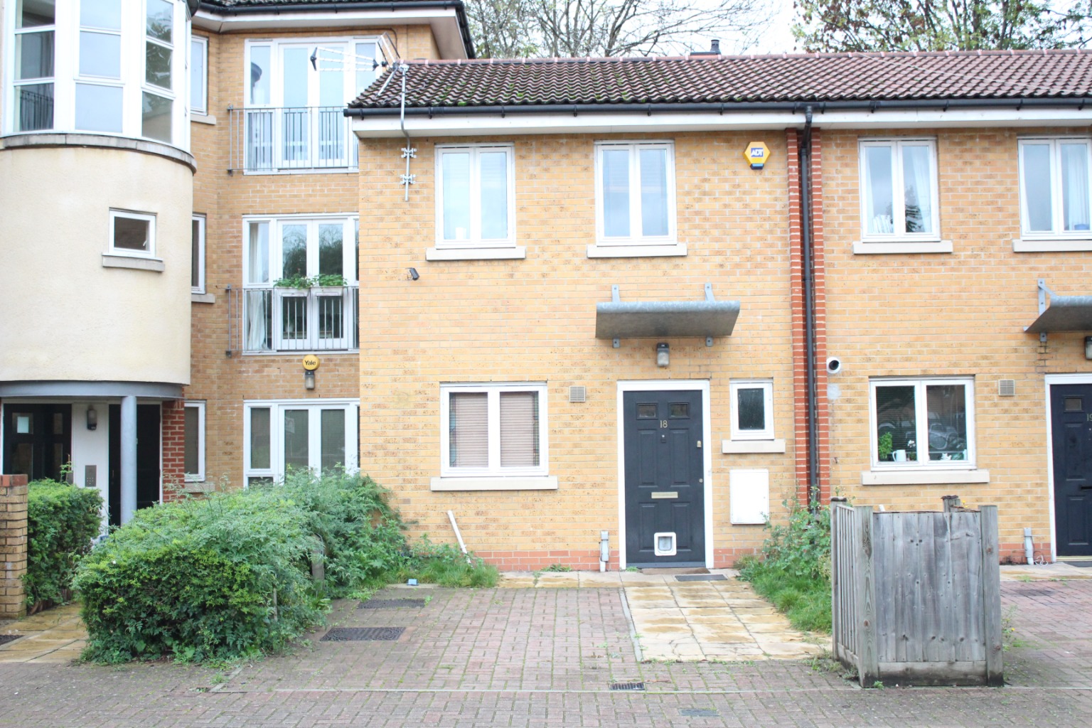 Shalbourne Square, Hackney Wick, E9