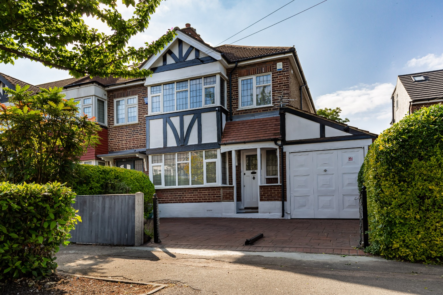 Brackley Square, Woodford Green, IG8