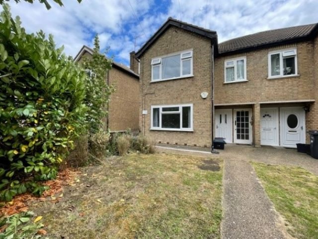 Madeira Grove, Woodford Green, IG8