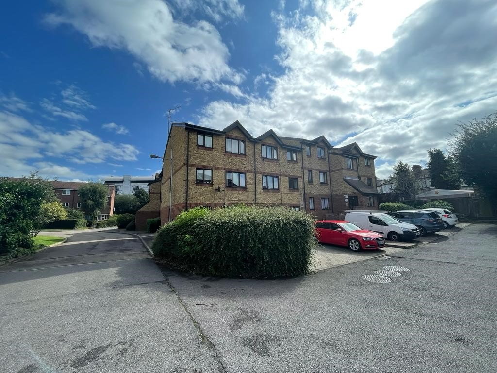 Green Pond Close, Walthamstow, E17