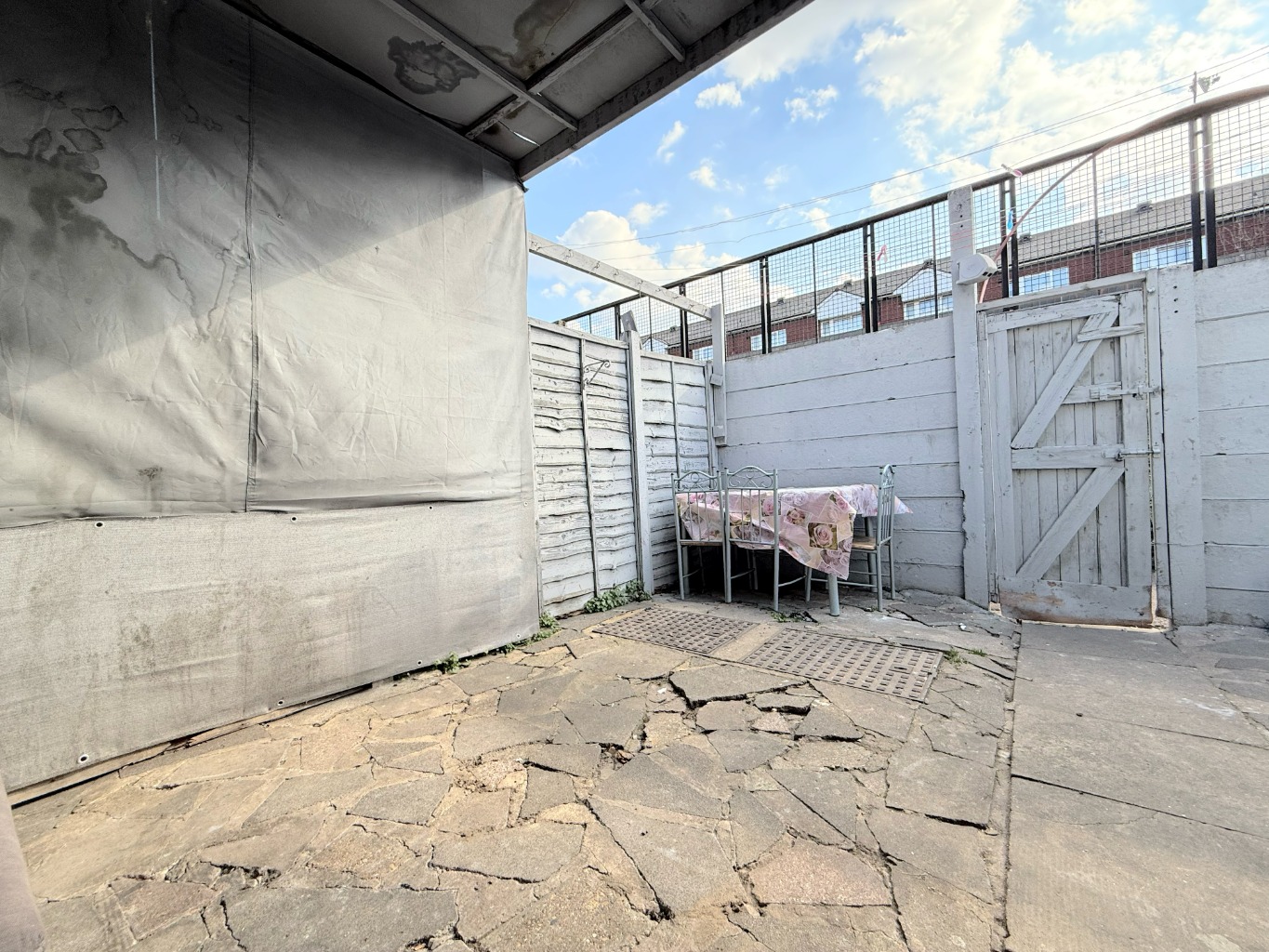 Media image 08
