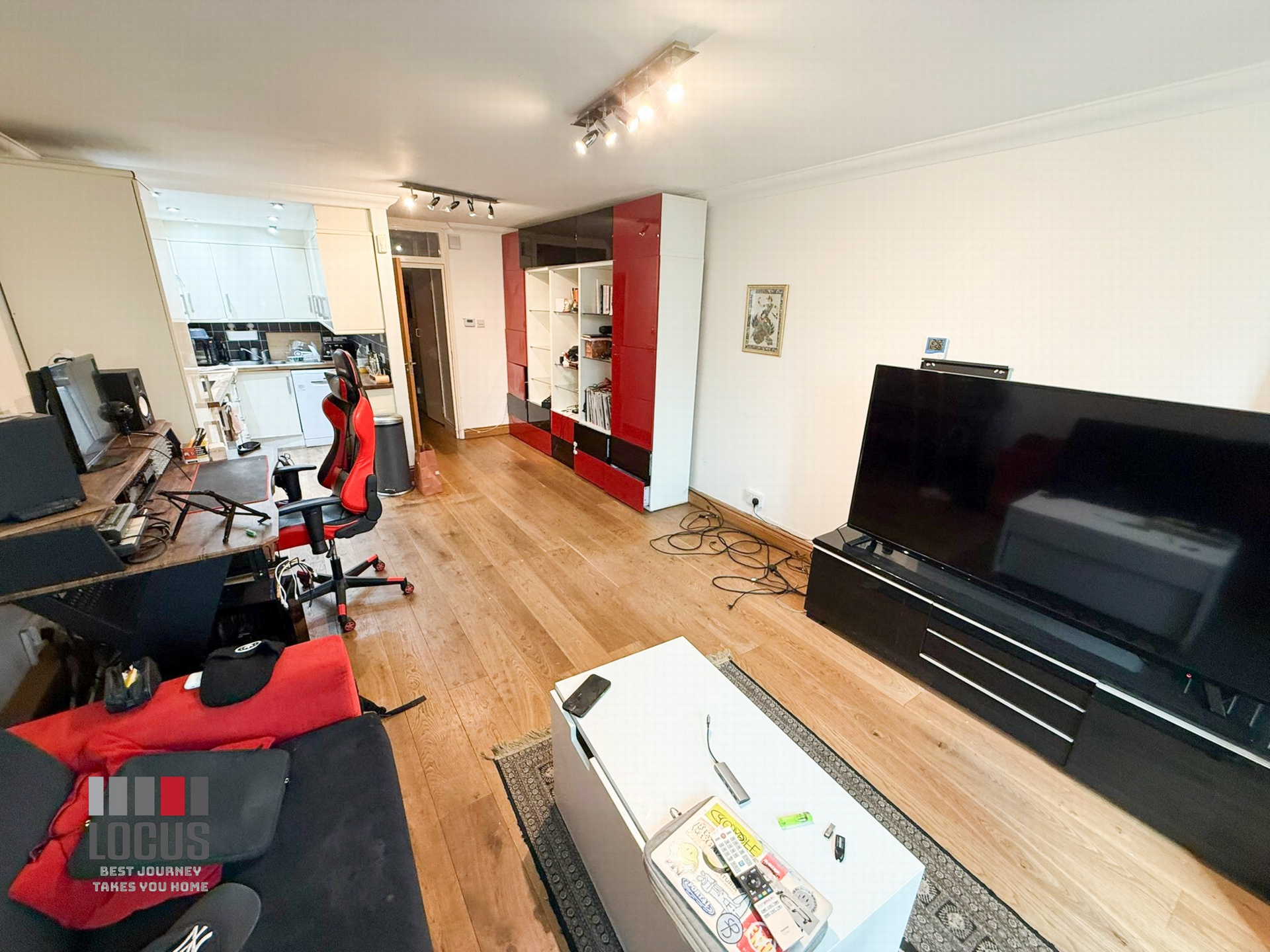 Photo 8