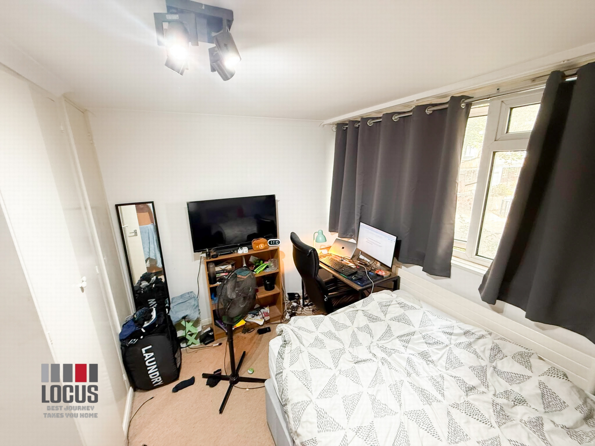 Photo 12