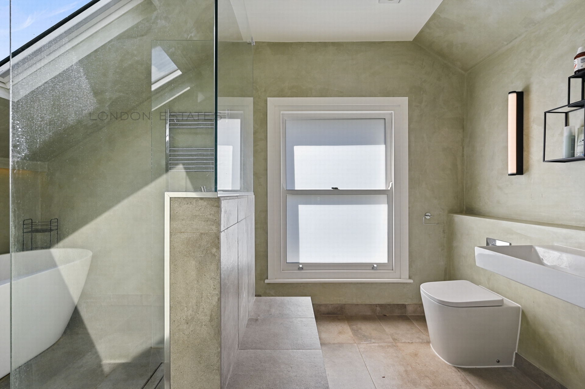 Property To Rent St Stephens Avenue, Shepherds Bush, W12 4 Bedroom