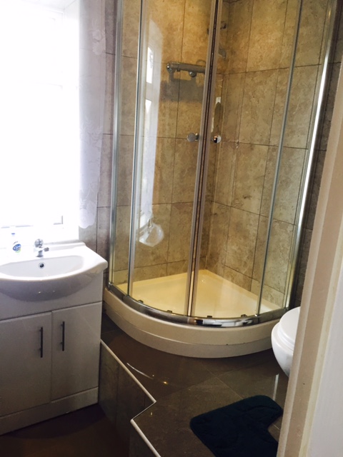 Ensuite bathroom