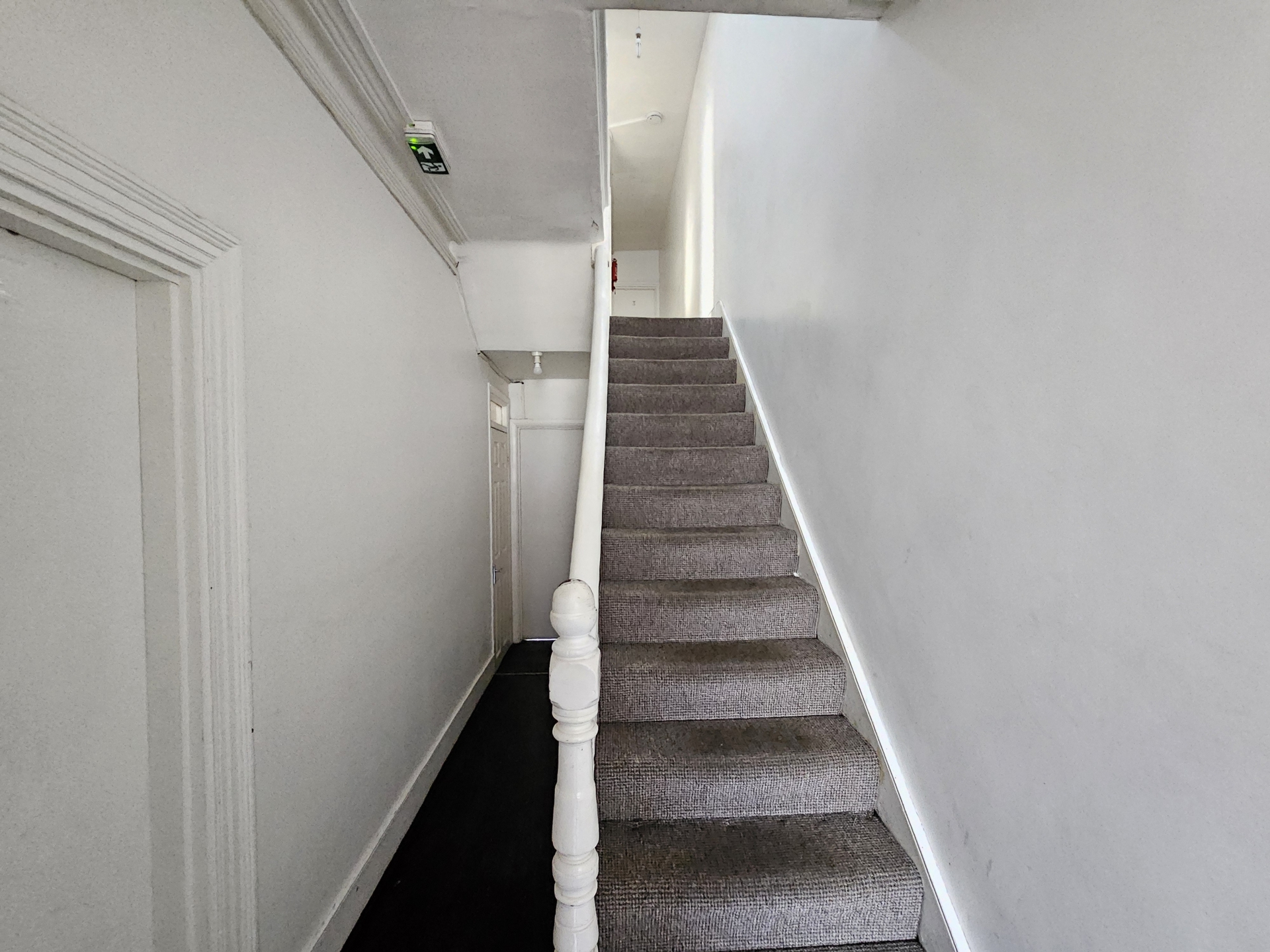 Property For Sale Churchill Road, Willesden, NW2 6 Bedroom House