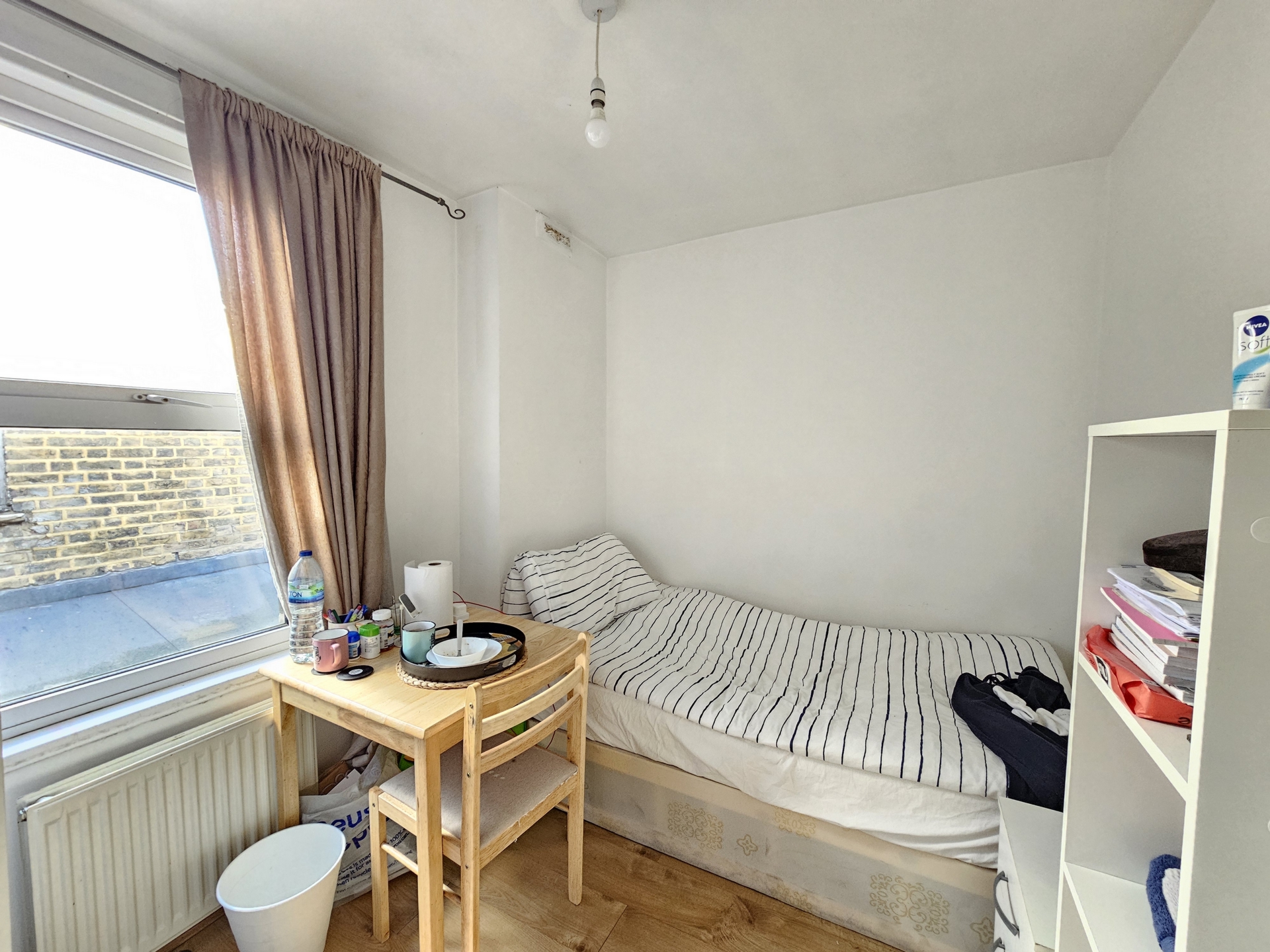 Property For Sale Churchill Road, Willesden, NW2 6 Bedroom House