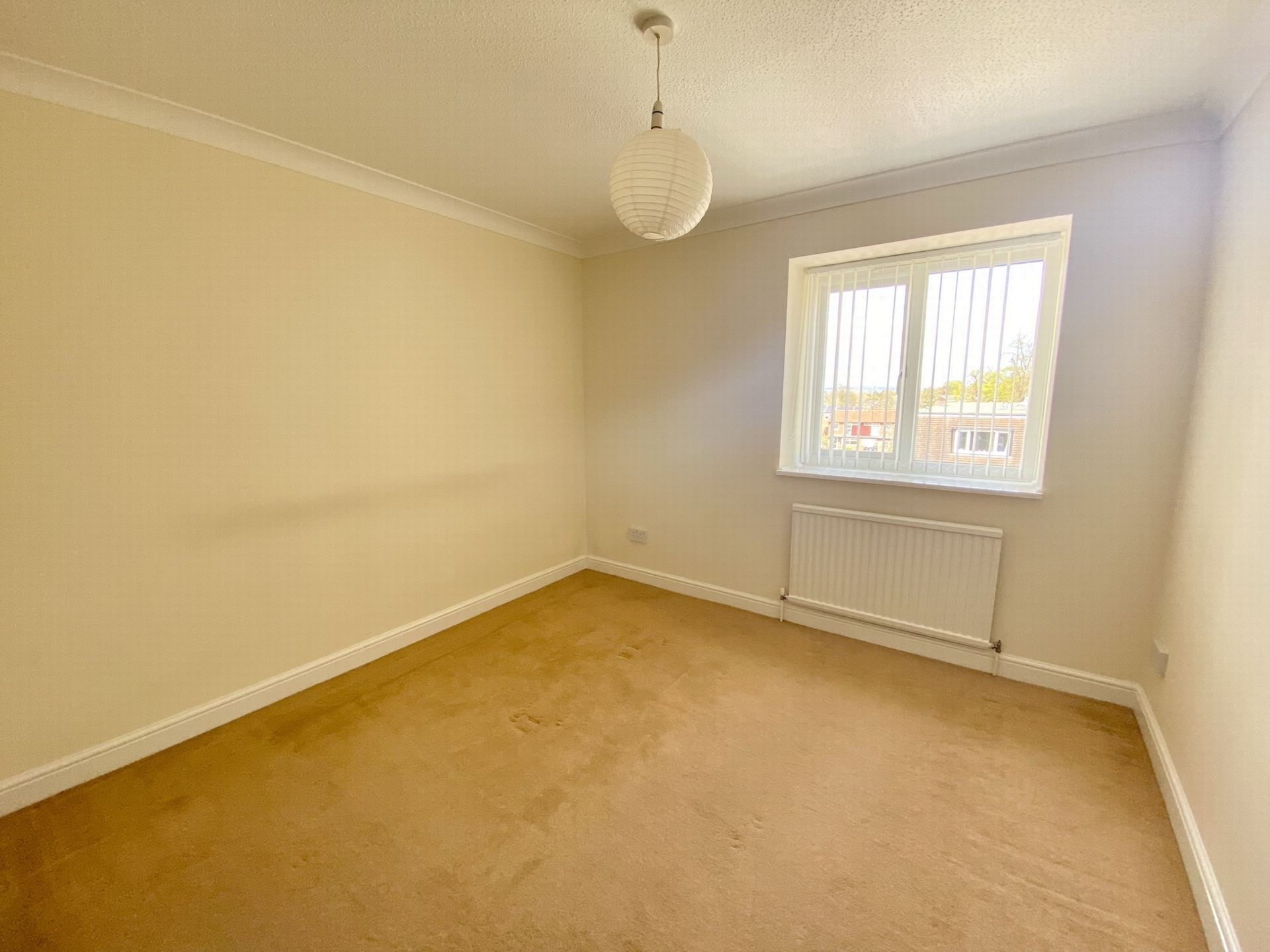 Property For Sale Iona Way, Haywards Heath, RH16 | 2 Bedroom Flat ...