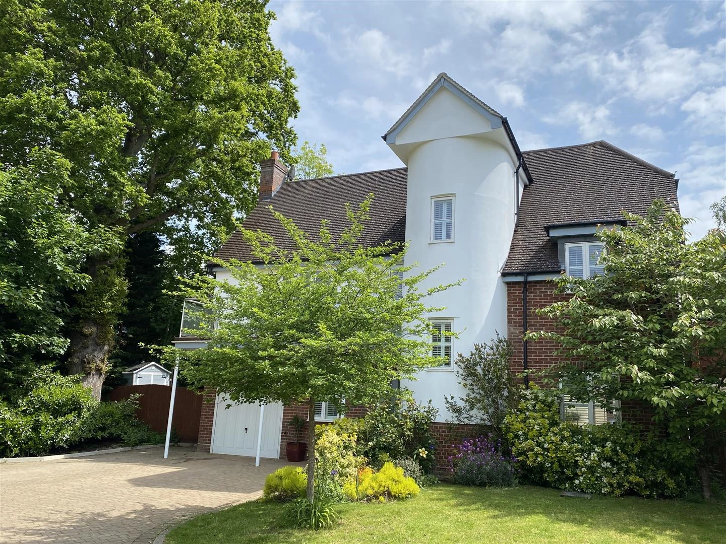 Newmans Gate Hutton Burses Brentwood CM13