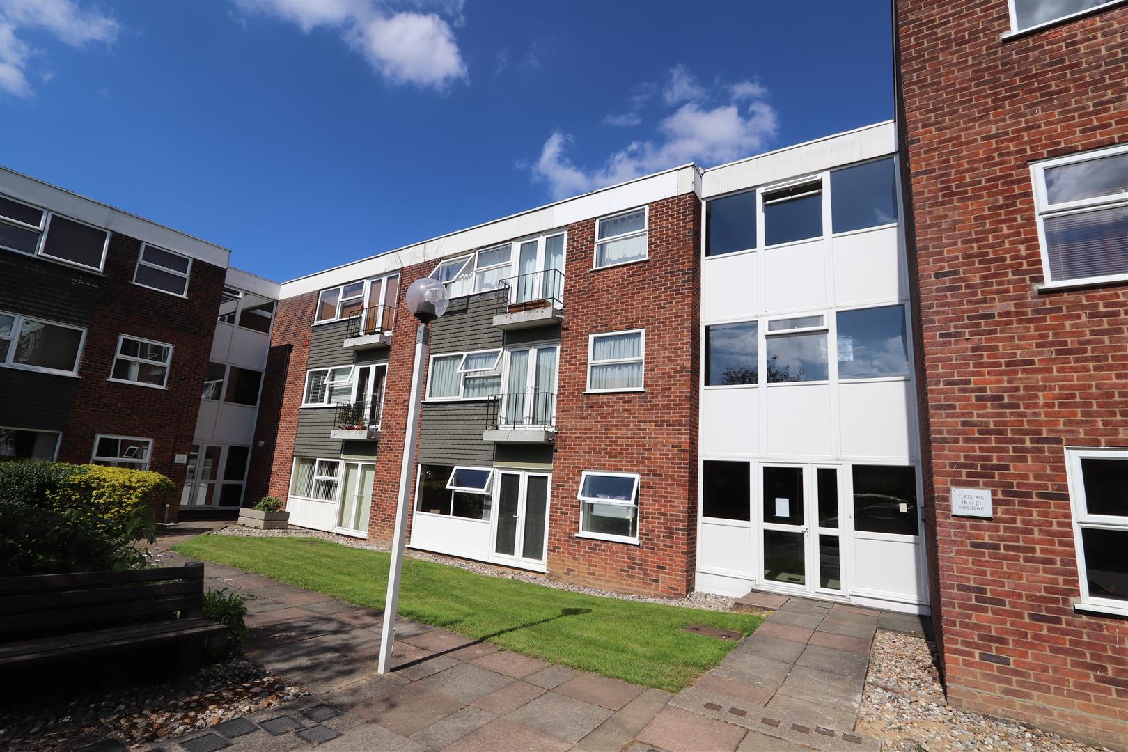 Property For Sale Hutton Road, Shenfield, CM15 2 Bedroom Apartment