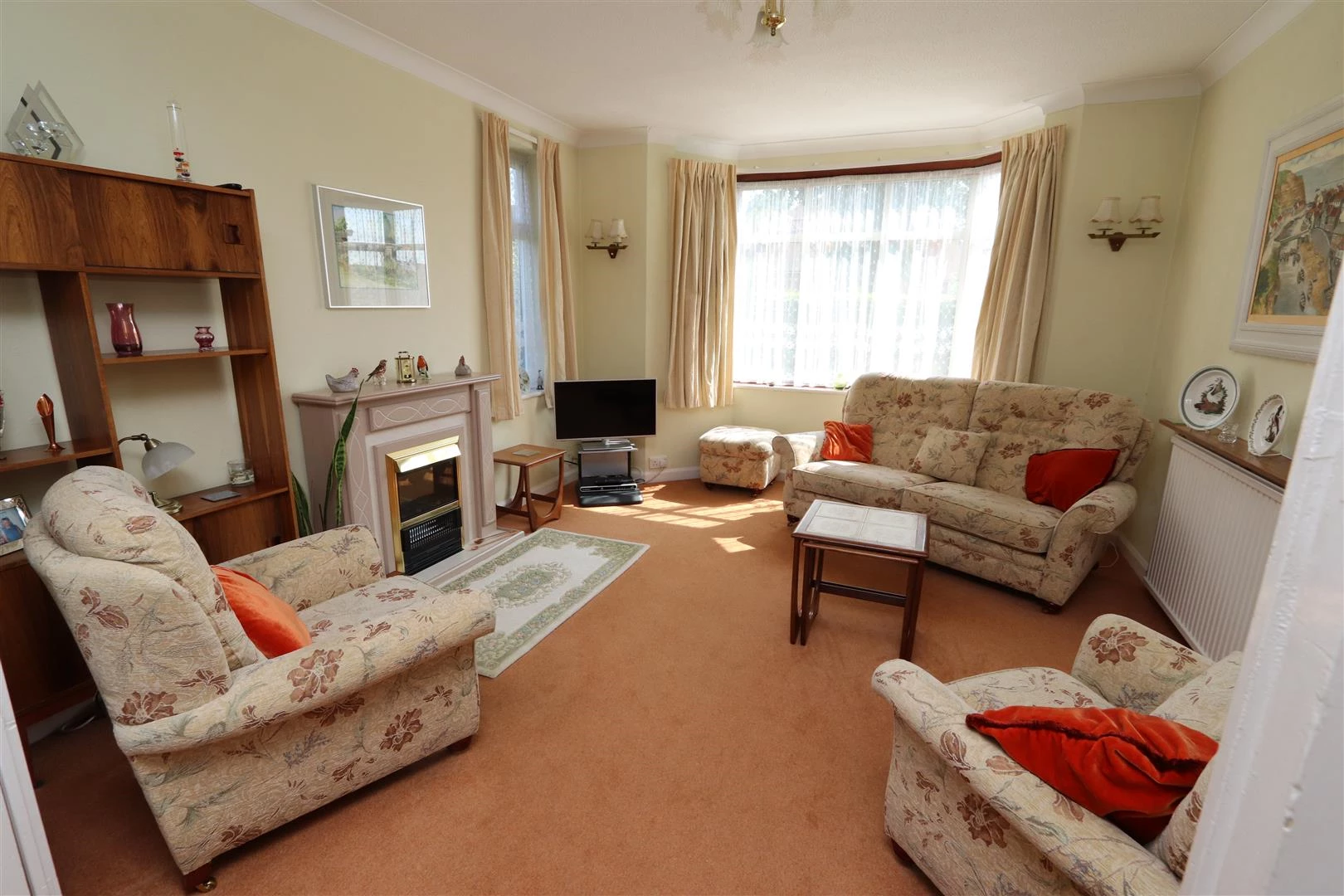 SITTING ROOM
