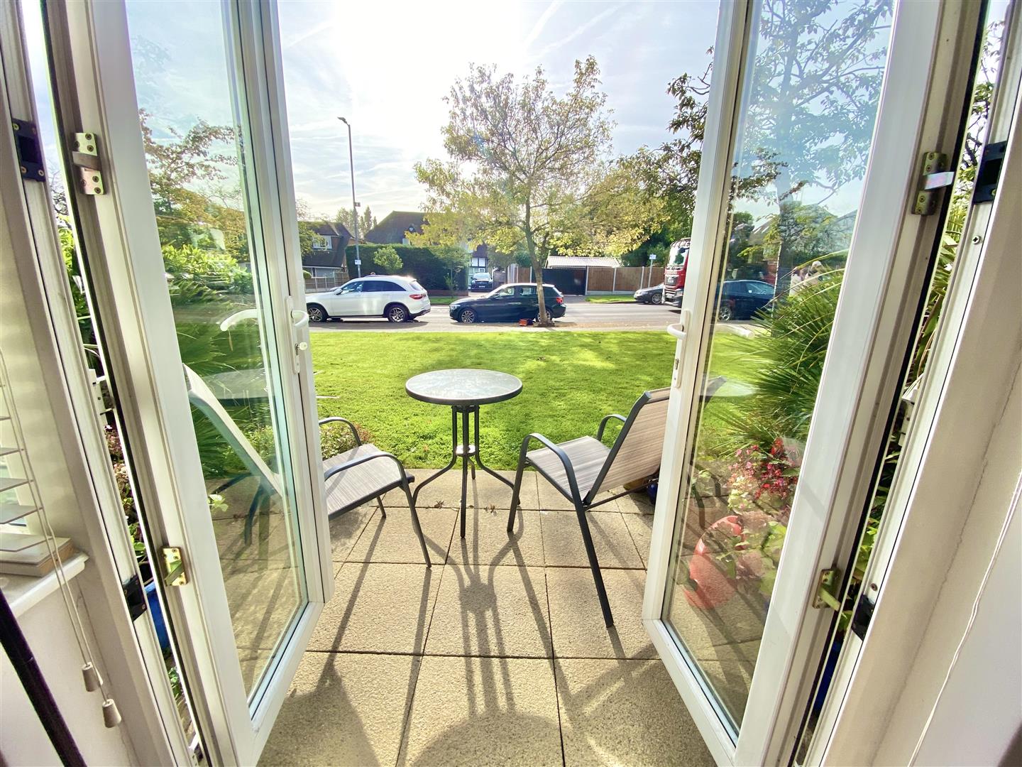 Property For Sale Hutton Road, Shenfield, CM15 2 Bedroom Apartment