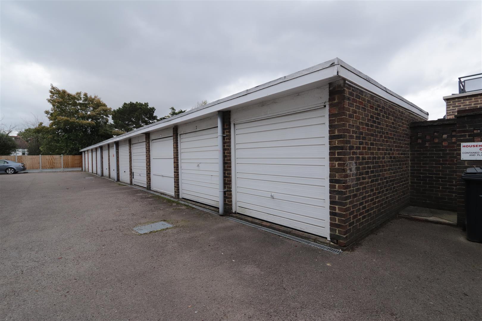 Property For Sale Hutton Road, Shenfield, CM15 2 Bedroom Apartment