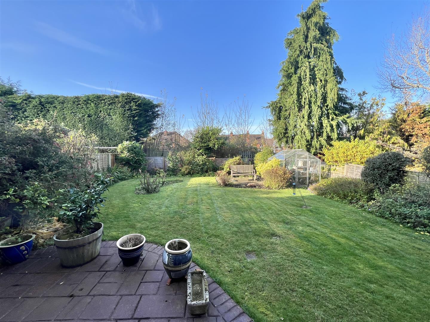 Property For Sale Silver Birches, Hutton, CM13 4 Bedroom Detached