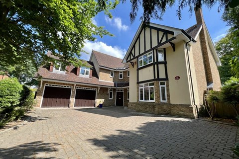 Property photo: Hutton Mount, Brentwood, CM13
