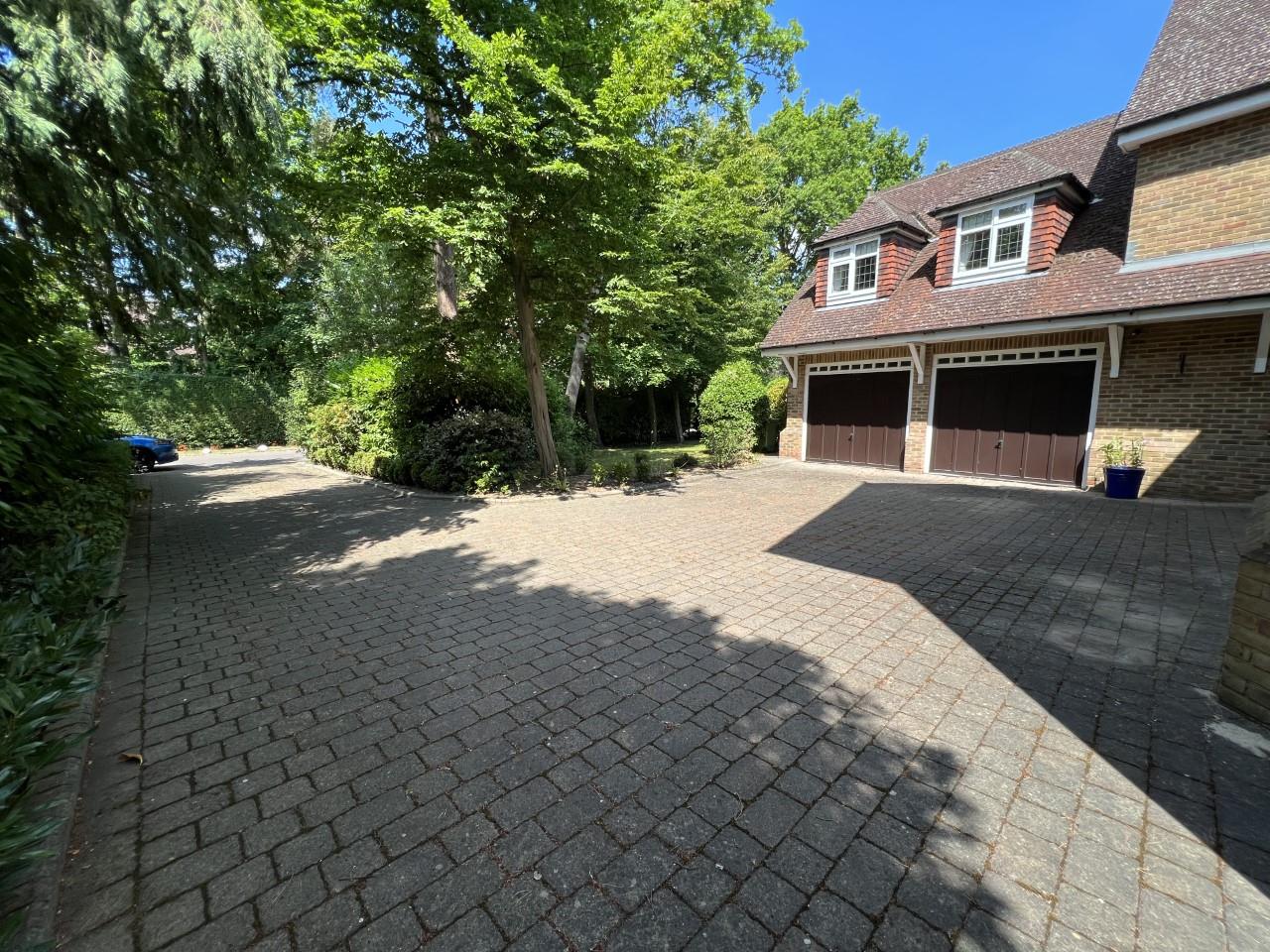 Property For Sale Heronway, Hutton Mount, CM13 5 Bedroom Detached