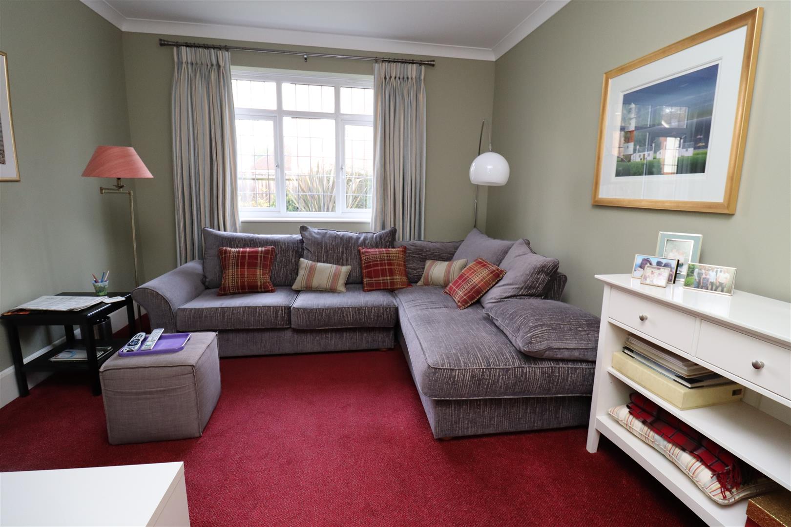 Property For Sale Heronway, Hutton Mount, CM13 5 Bedroom Detached