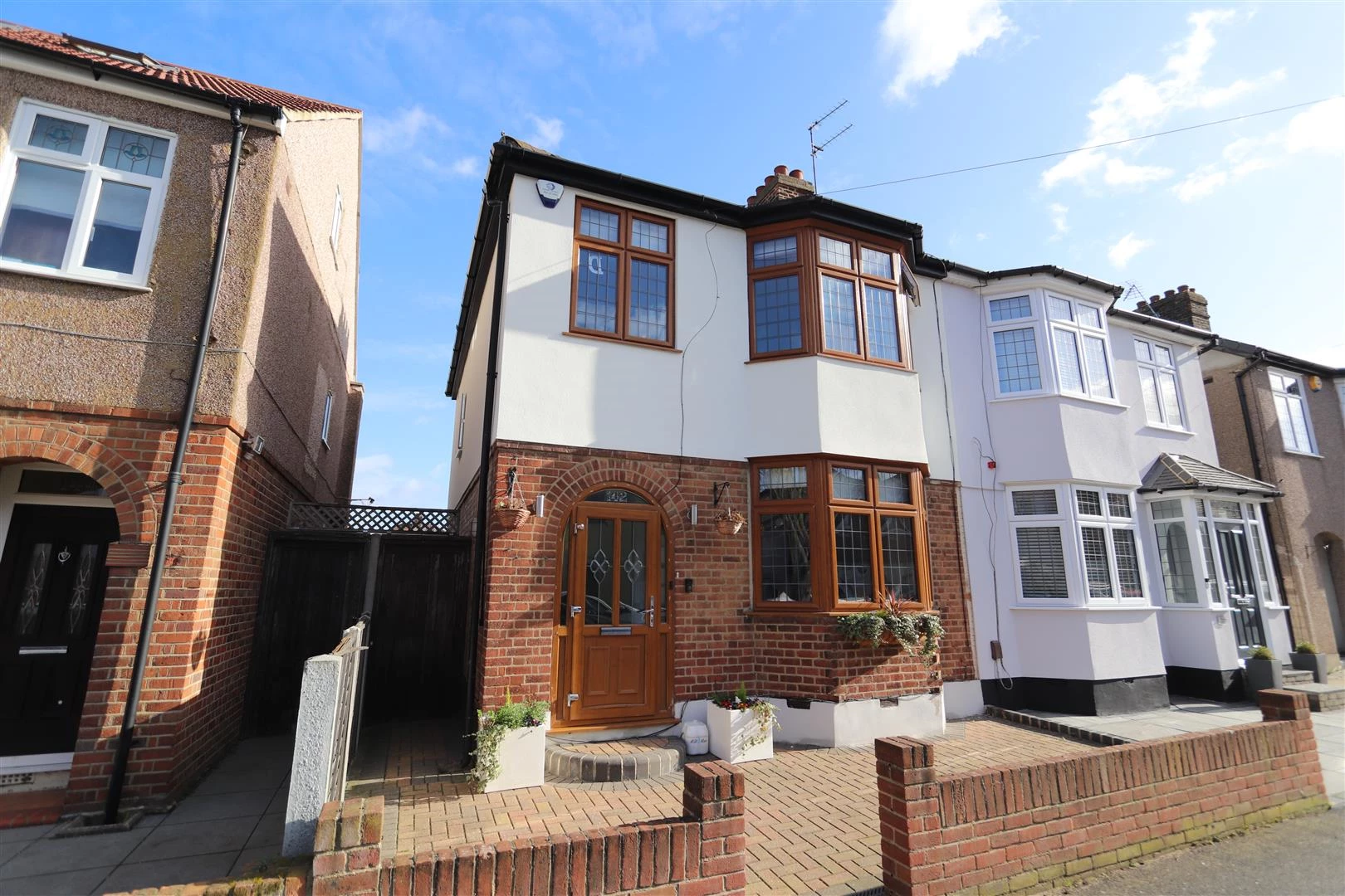 Hainault Road Romford Romford RM5