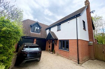 Broxted Mews Hutton Poplars Brentwood CM13