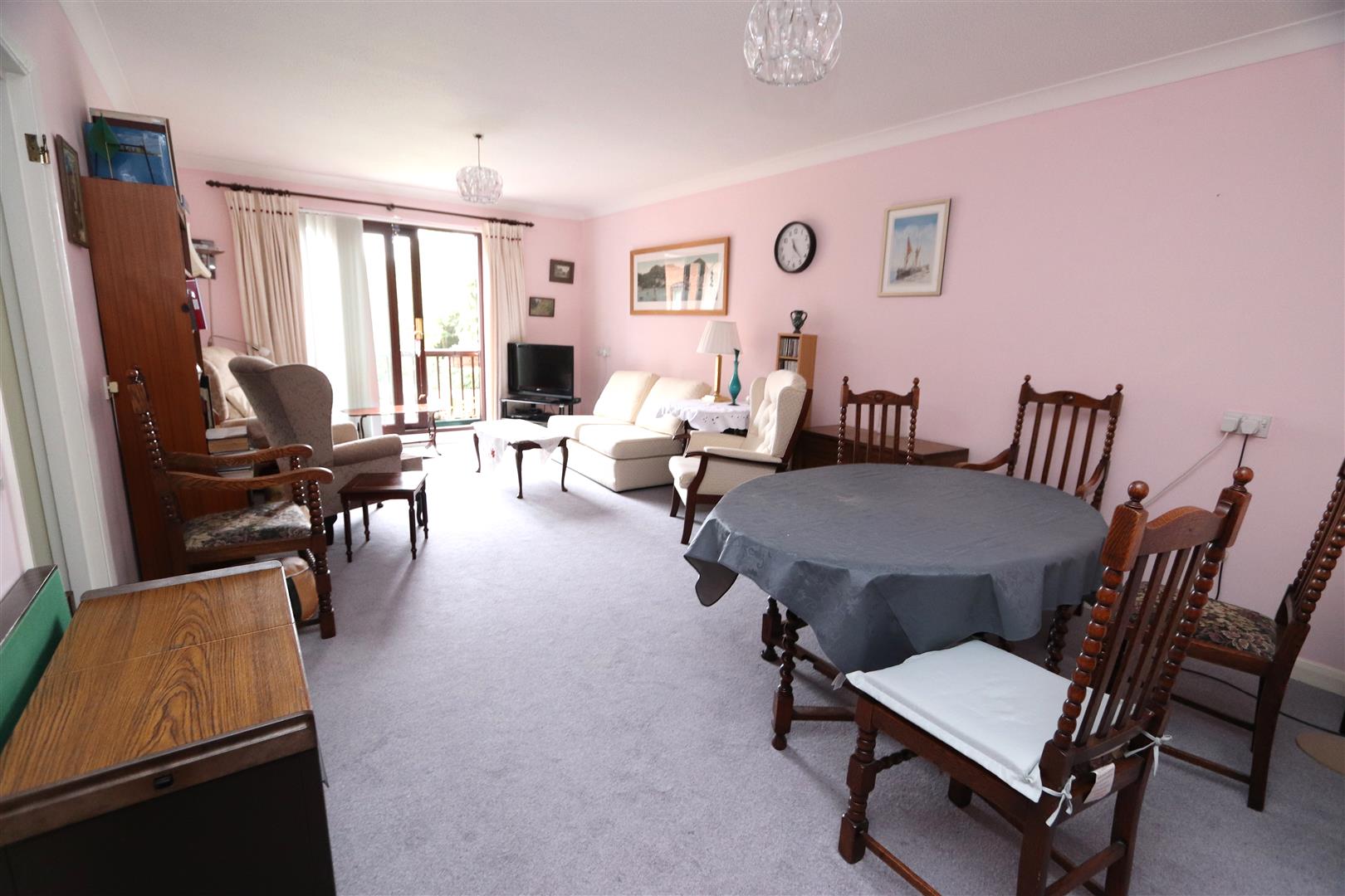 Property For Sale Chelmsford Road, Shenfield, CM15 1 Bedroom