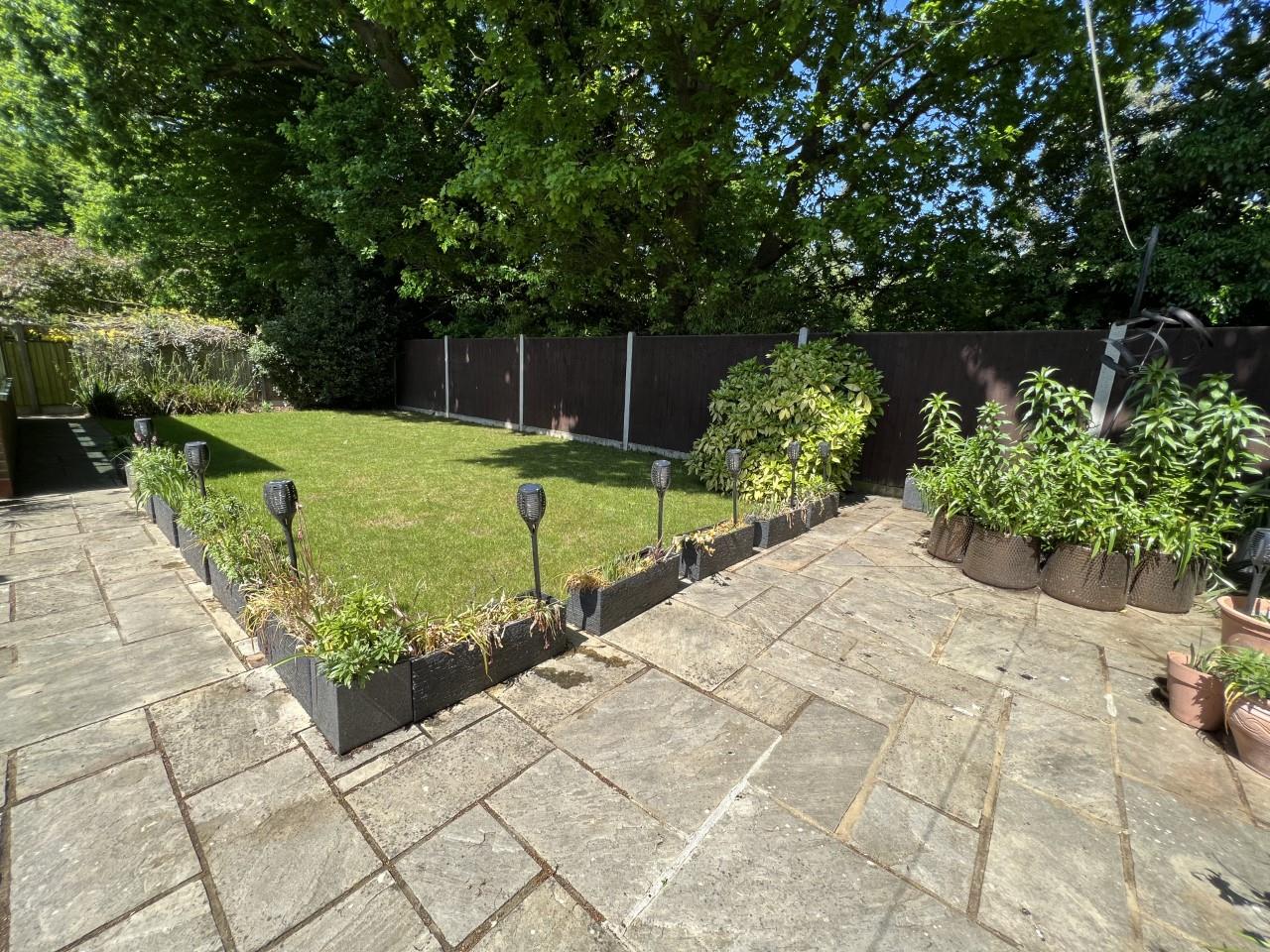 Property For Sale 78a Victors Crescent, Hutton, CM13 4 Bedroom Chalet