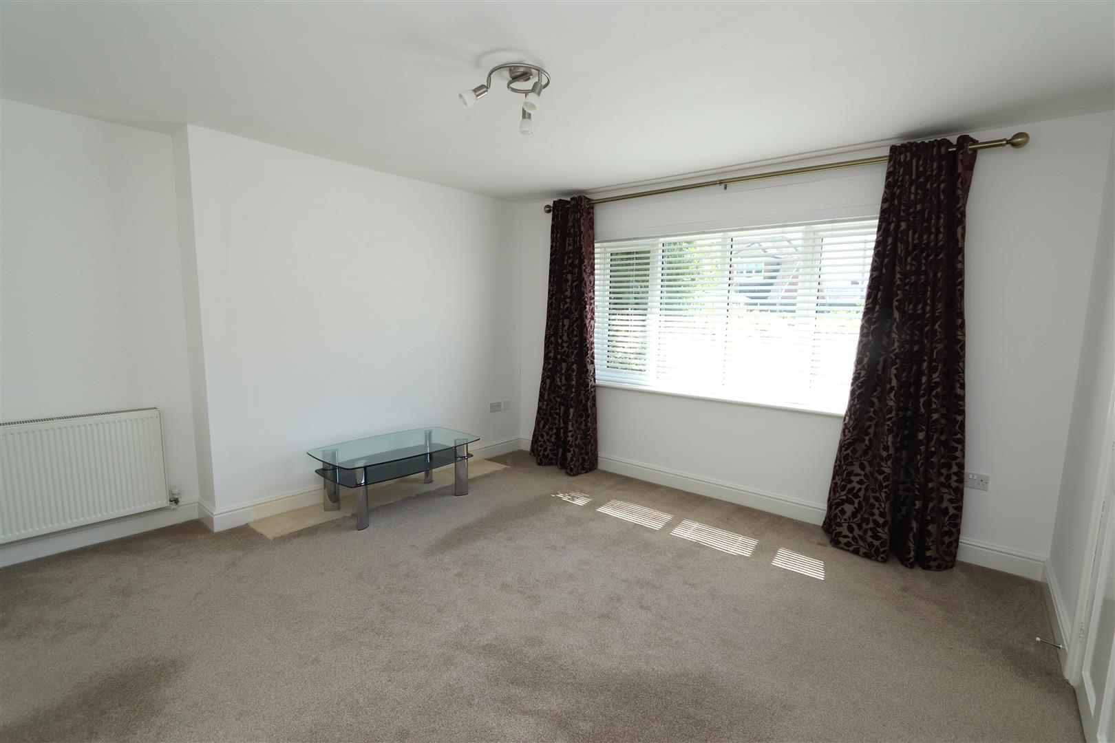 Property For Sale 78a Victors Crescent, Hutton, CM13 4 Bedroom Chalet