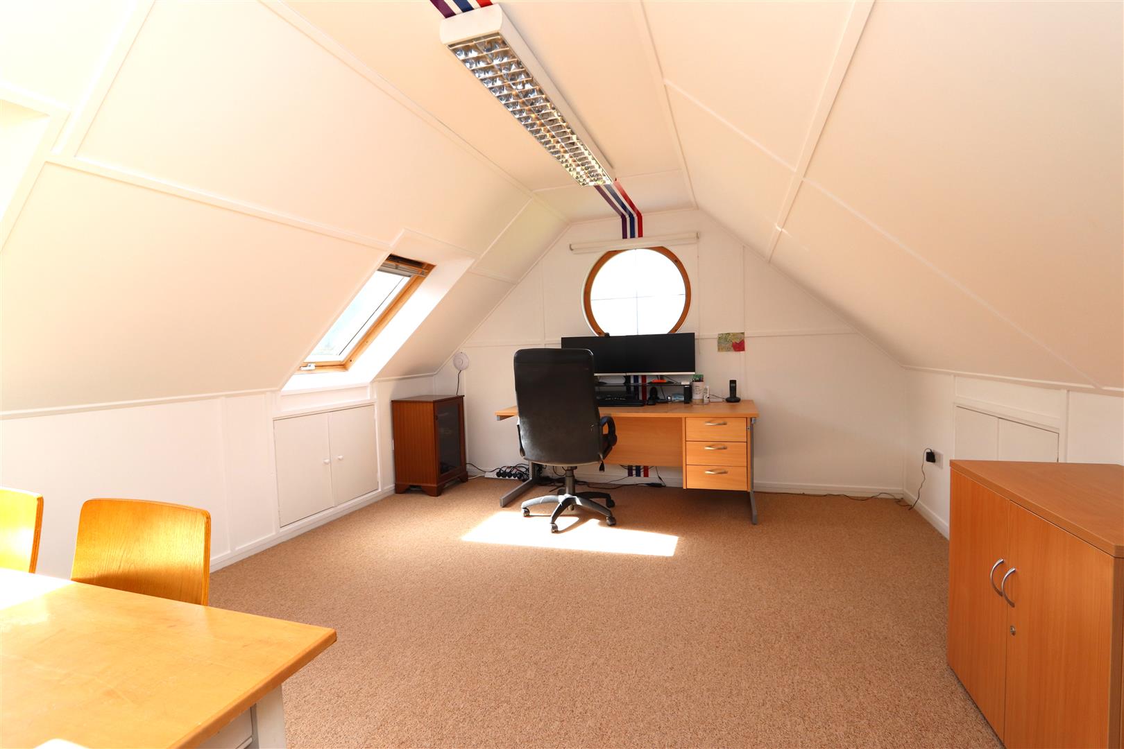 Property For Sale Shenfield Place, Shenfield Place, CM15 5 Bedroom