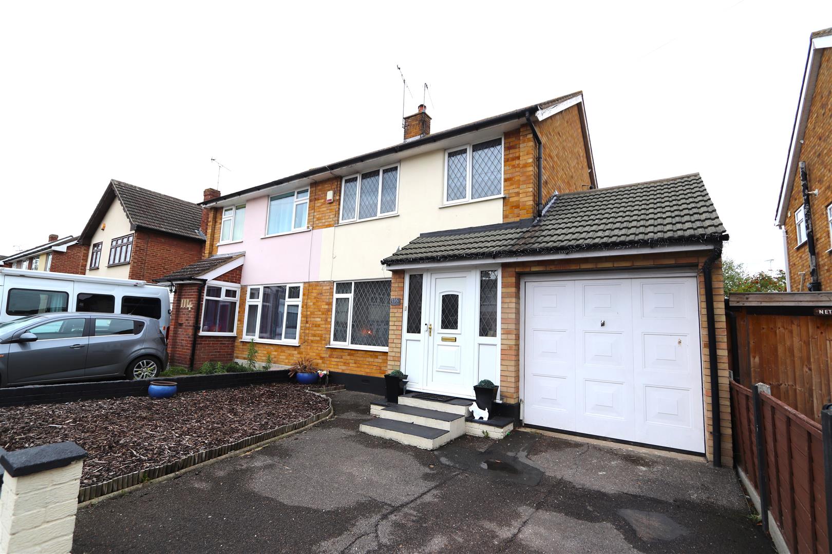 Property For Sale Moreland Avenue, Benfleet, SS7 3 Bedroom Semi