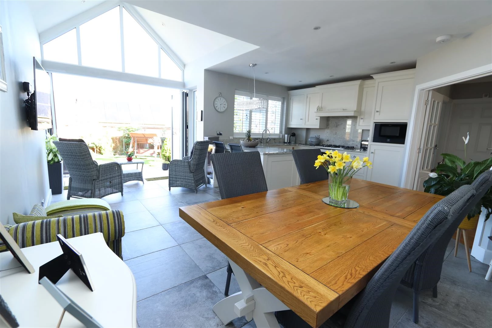 KITCHEN/BREAKFAST/FAMILY ROOM