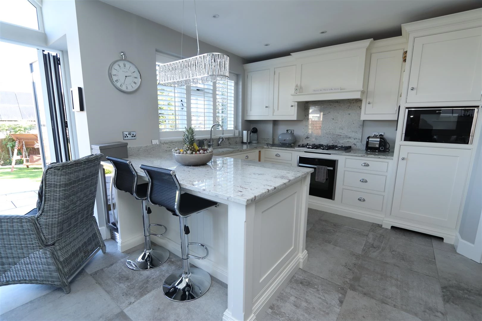 KITCHEN/BREAKFAST/FAMILY ROOM