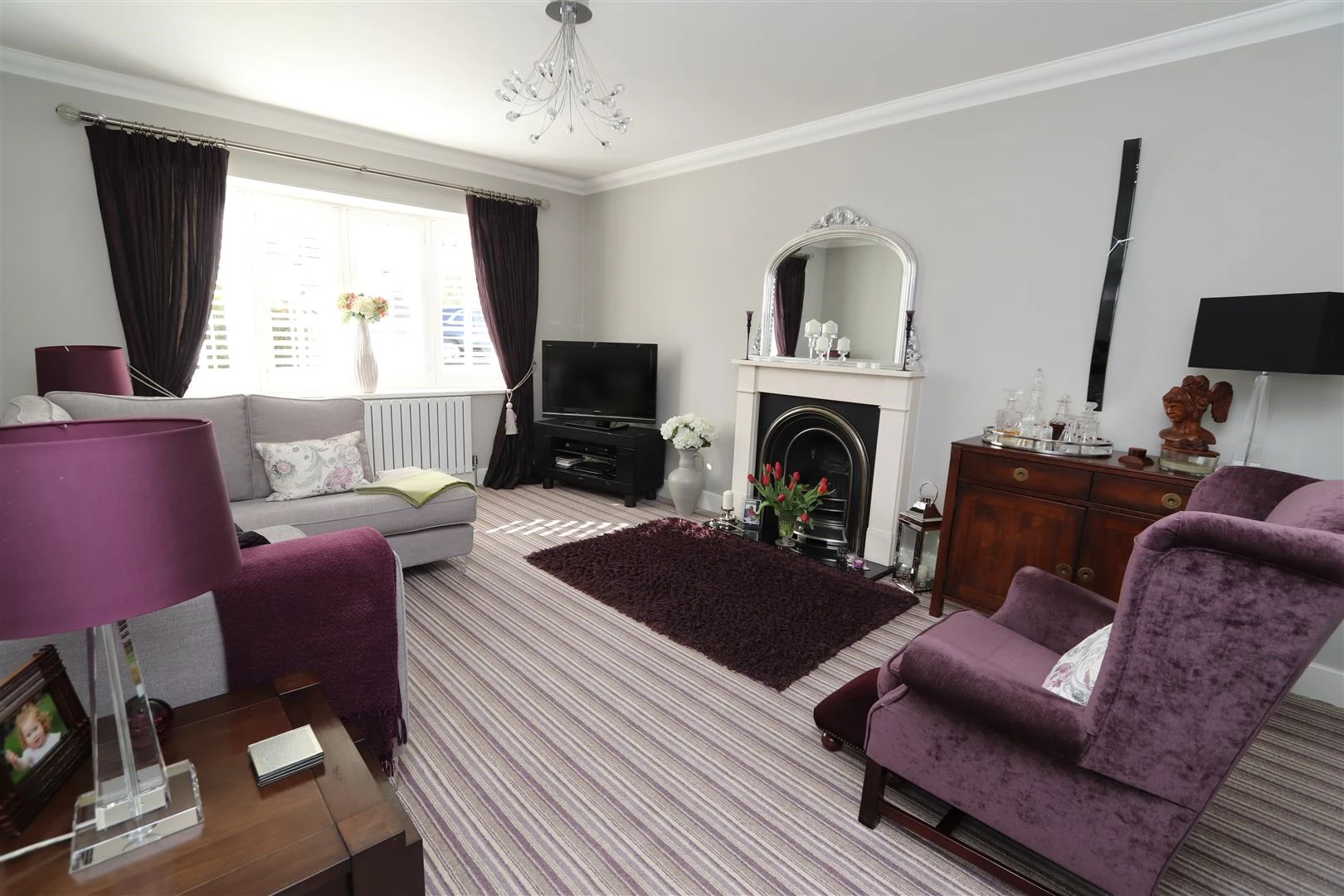 SITTING ROOM