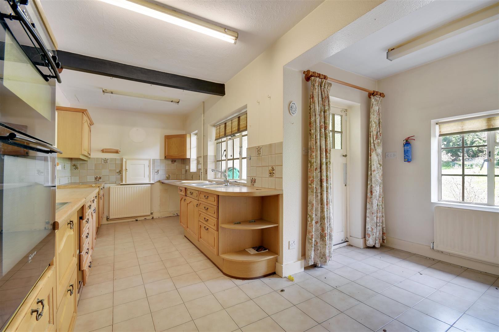 Property For Sale Coombe Rise, Old Shenfield, CM15 6 Bedroom Detached