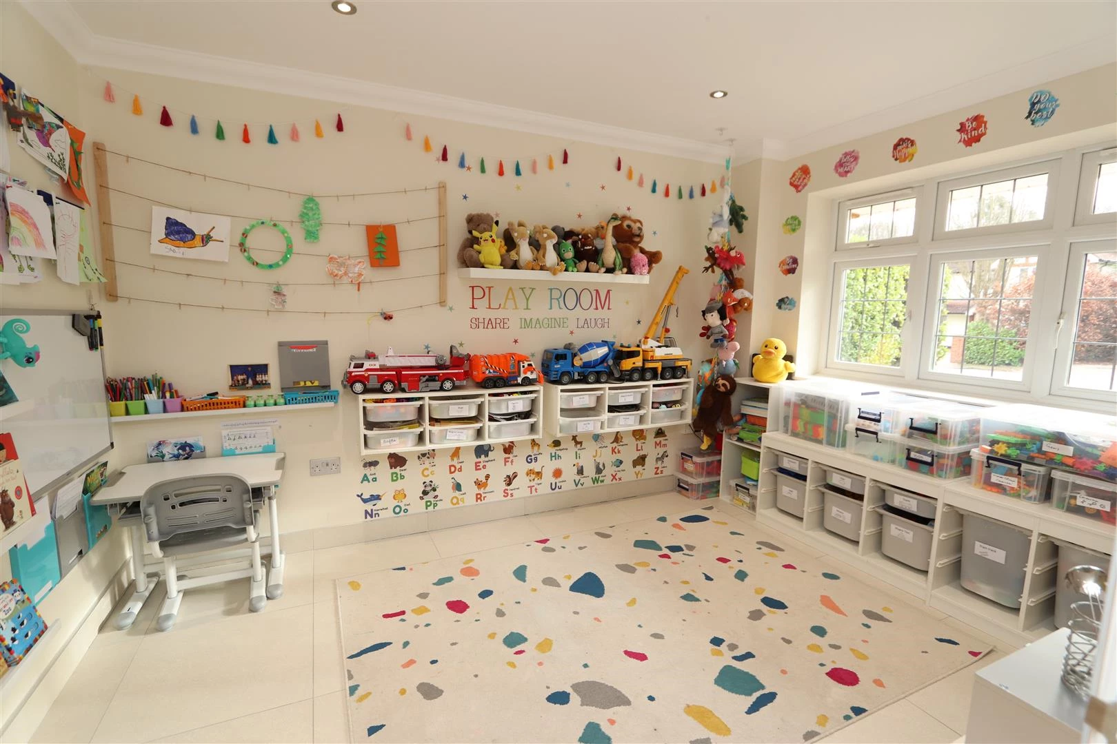 PLAY ROOM