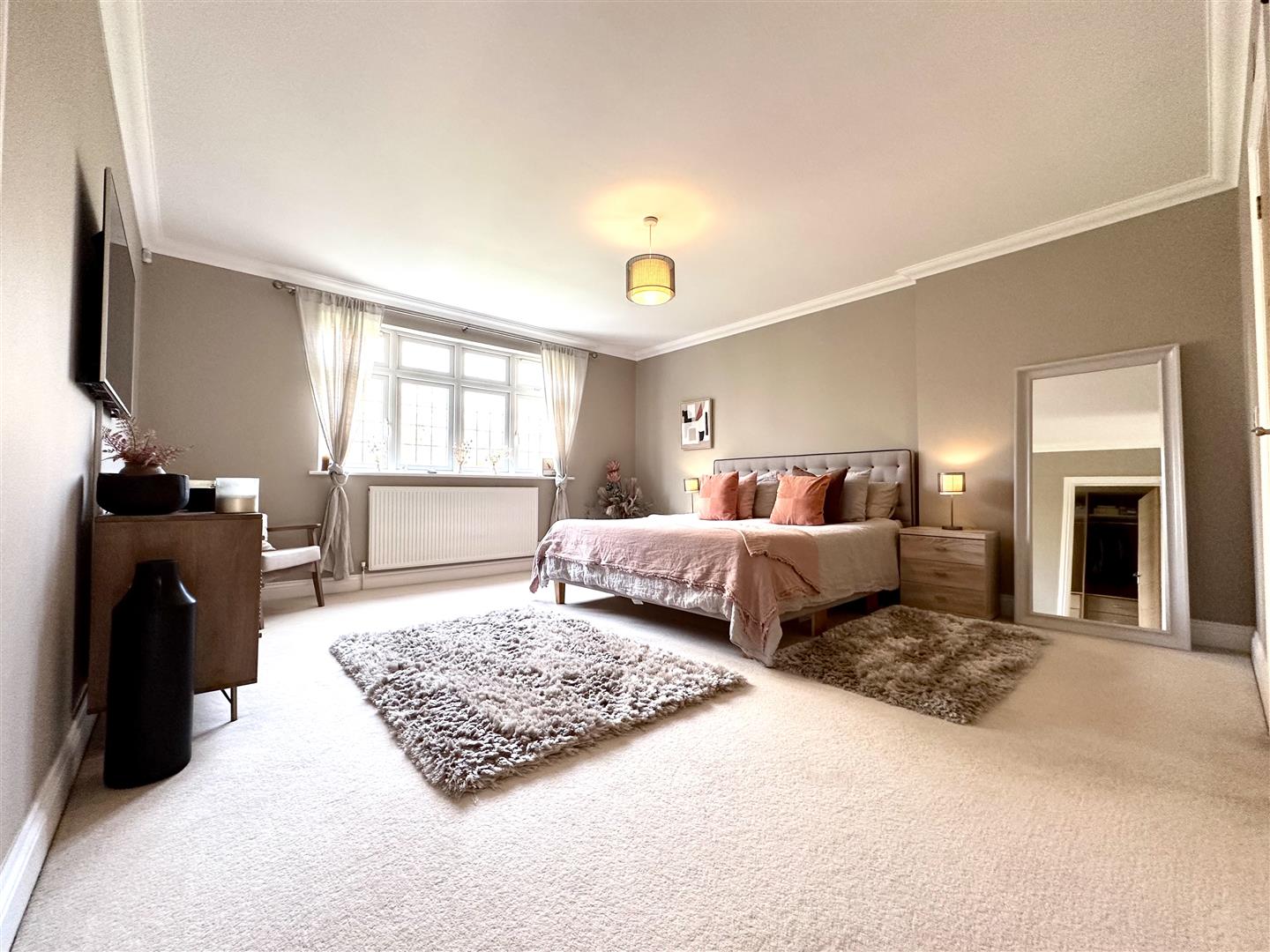 Property For Sale Kilmington Close, Hutton Mount, CM13 6 Bedroom Detached through Meacock & Jones