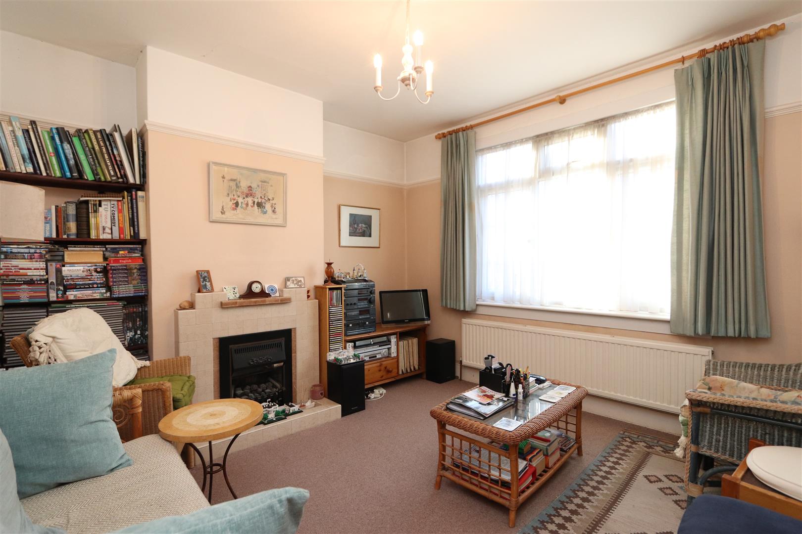 Property For Sale Gordon Road, Shenfield, CM15 2 Bedroom End Of