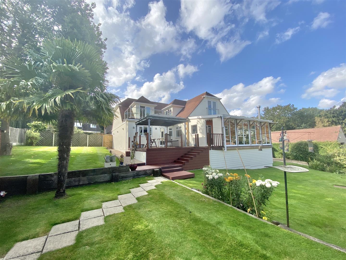 Property For Sale 14 Kiln Wood Lane, HaveringAtteBower, RM4 4