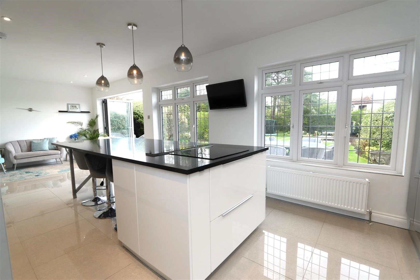 KITCHEN/DINING/FAMILY ROOM