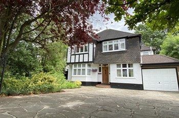Worrin Road Old Shenfield Brentwood CM15