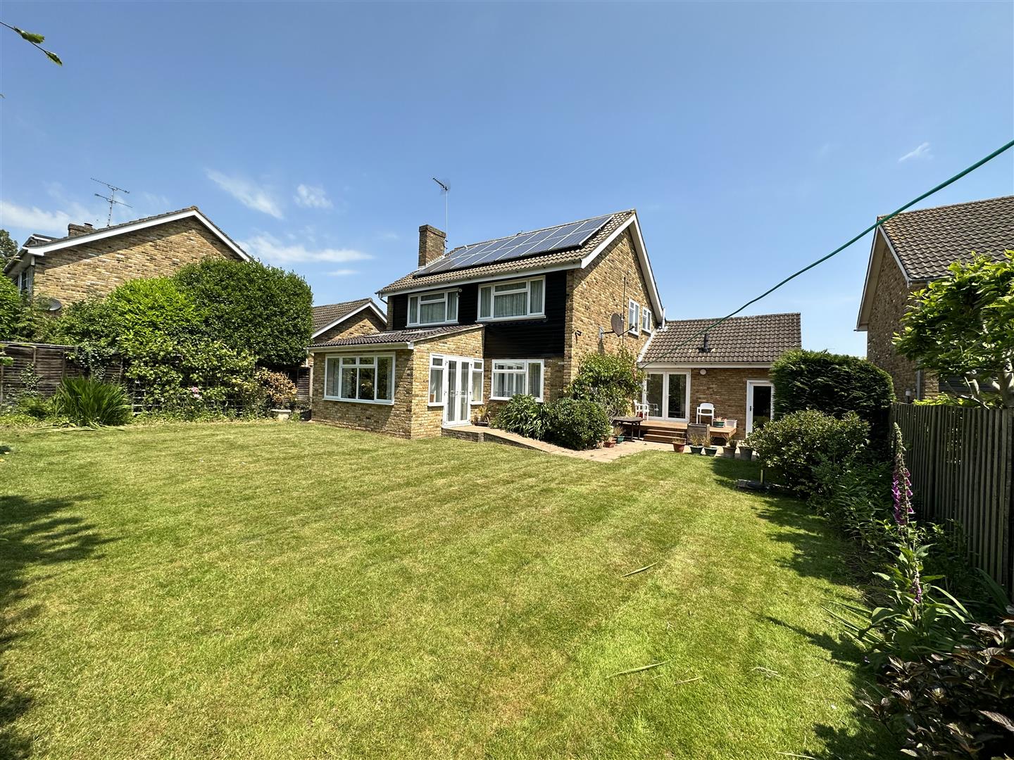 Property For Sale Mulberry Hill, Old Shenfield, CM15 4 Bedroom