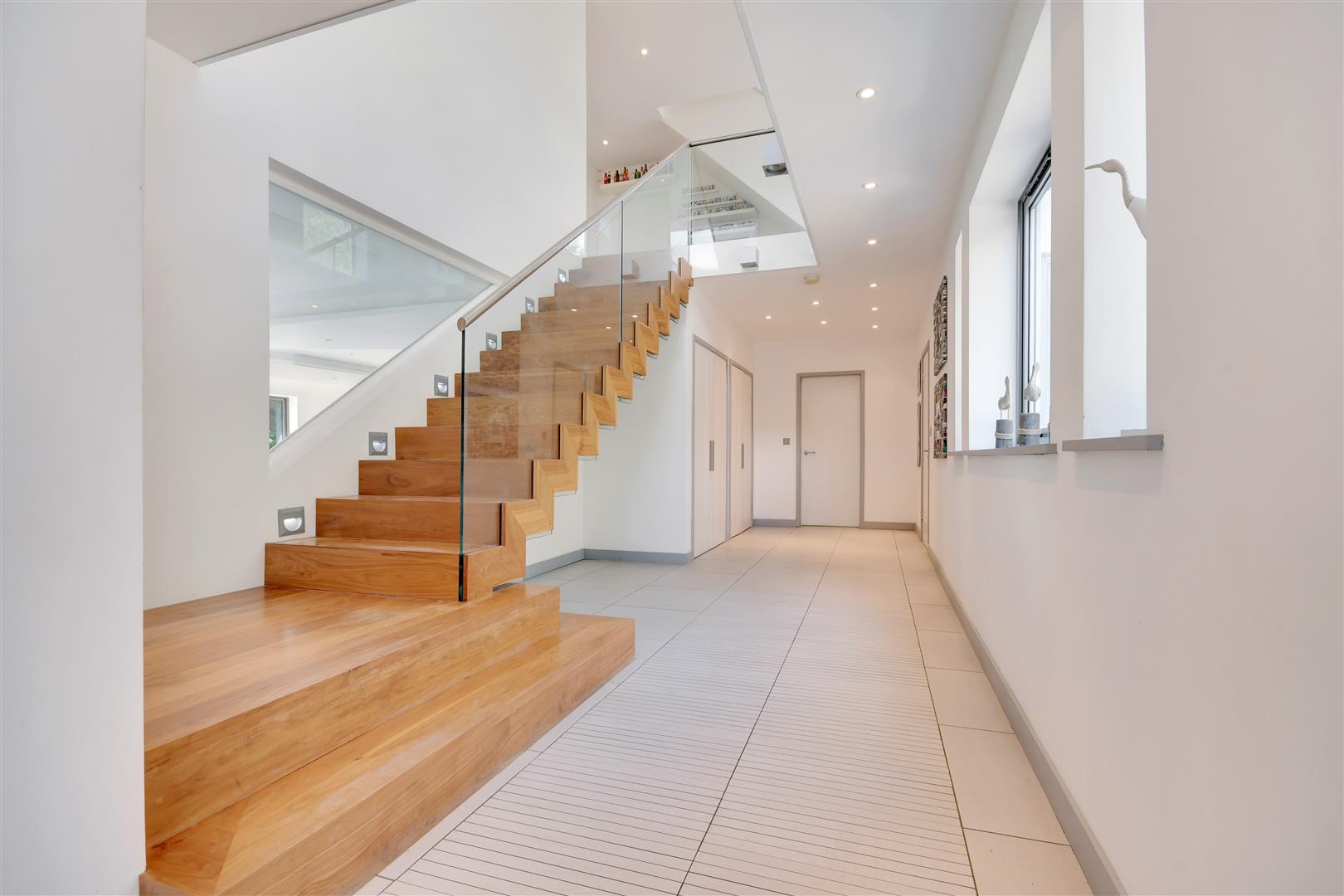 Property For Sale 31 Ridgeway, Hutton Mount, CM13 4 Bedroom Detached