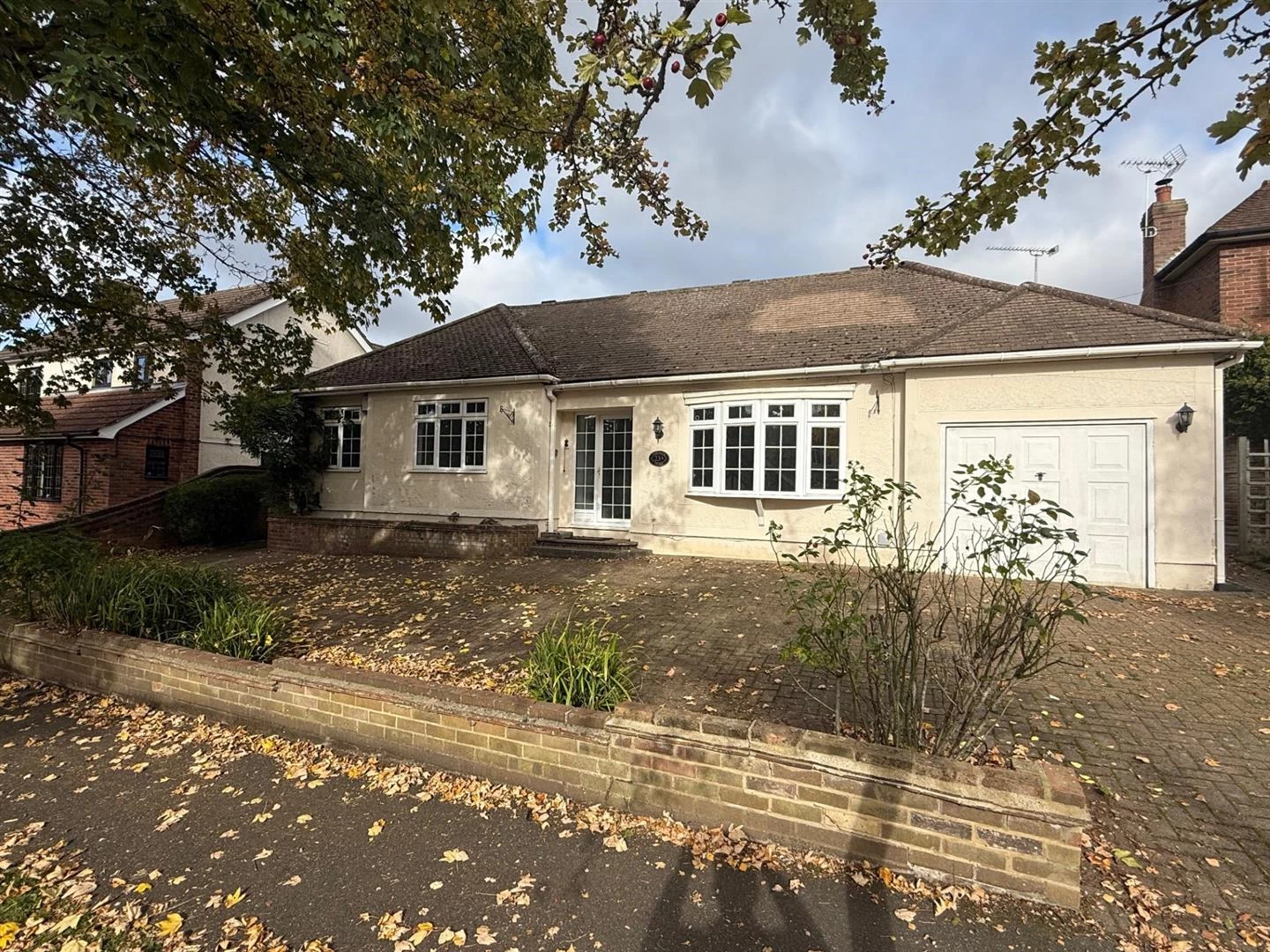 Shenfield Crescent Brentwood Brentwood CM15