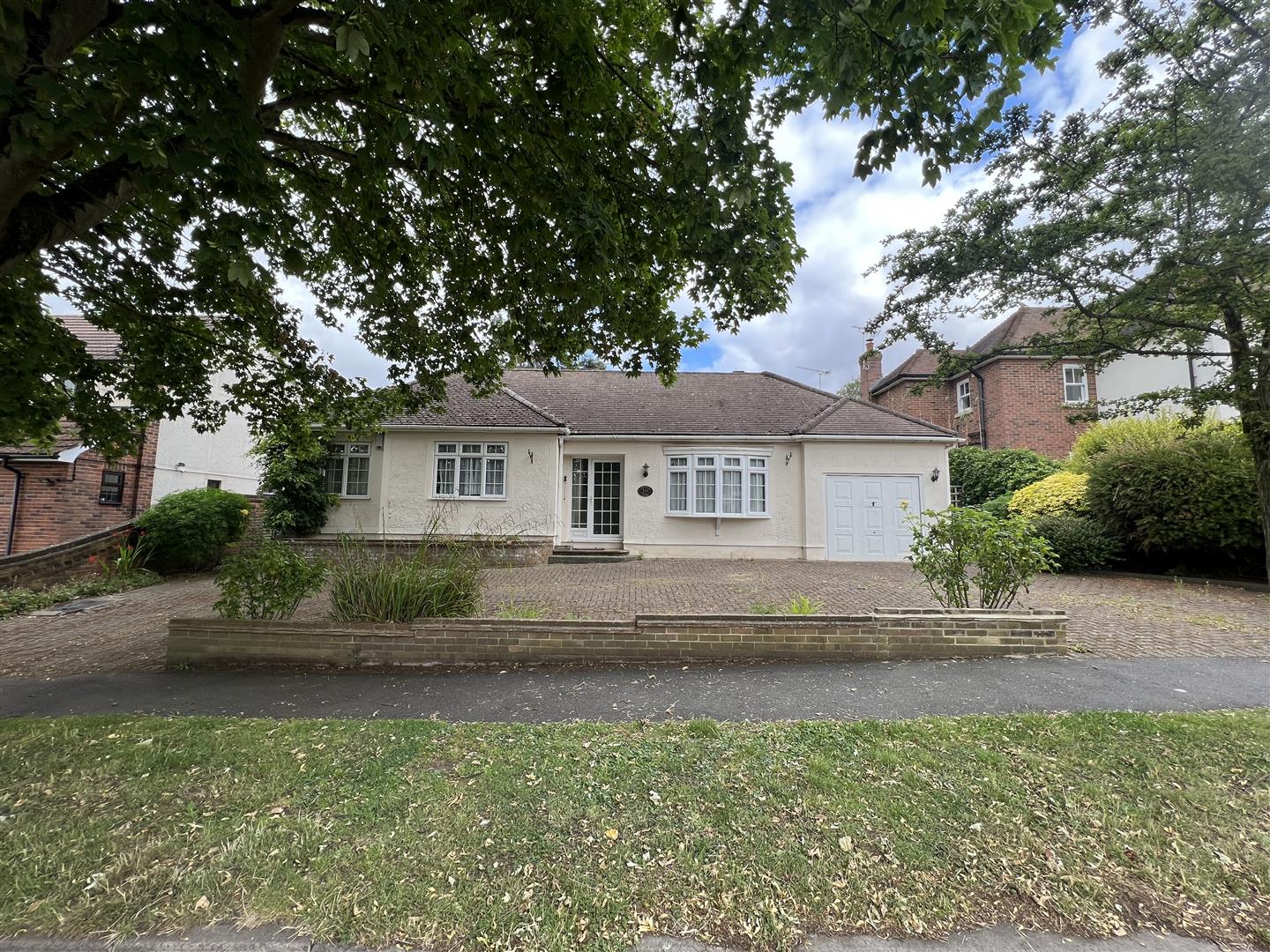 Shenfield Crescent Brentwood Brentwood CM15