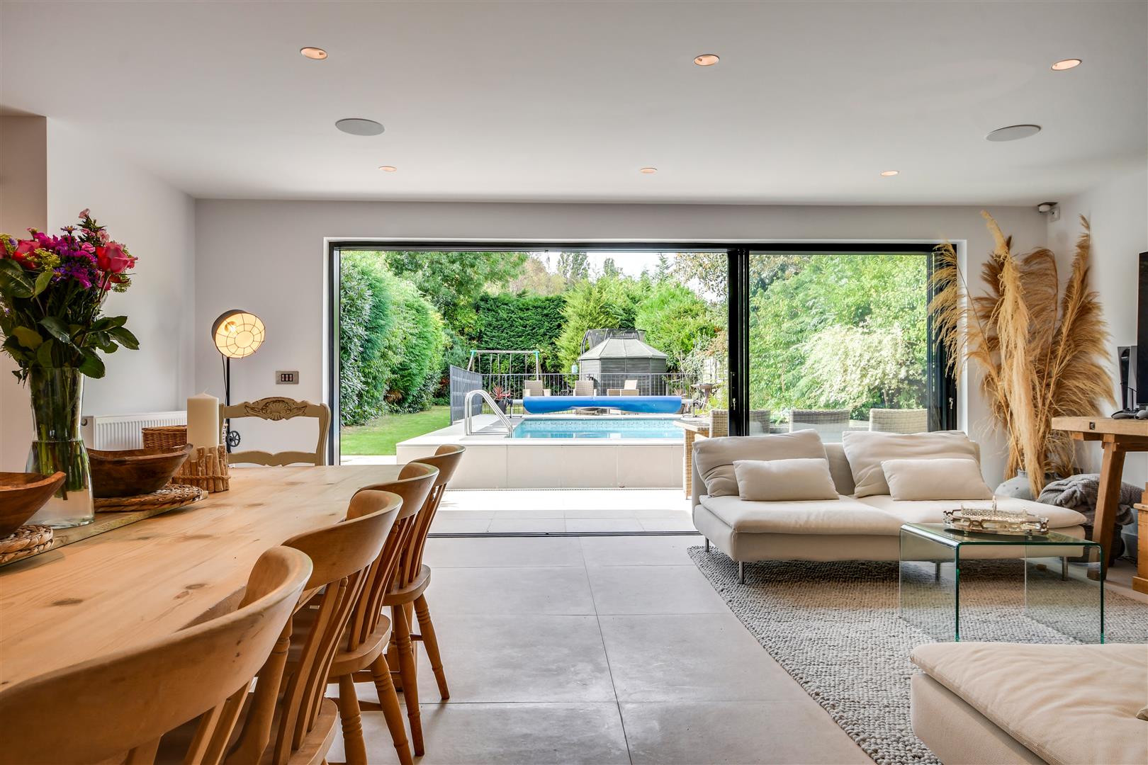 Property For Sale Friars Avenue, Shenfield, CM15 4 Bedroom Detached through Meacock & Jones