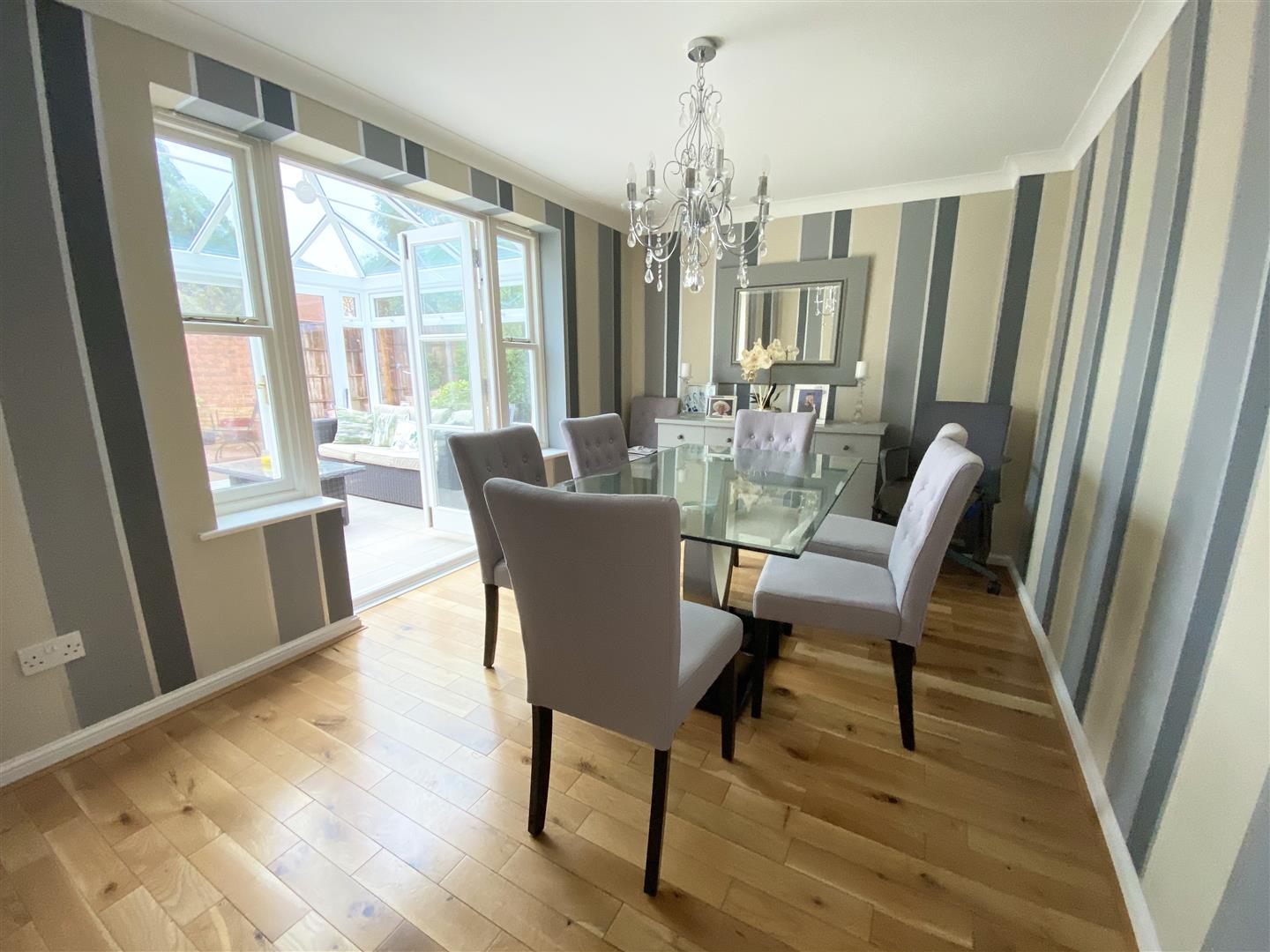 Property For Sale Bannister Drive, Hutton Poplars, CM13 4 Bedroom