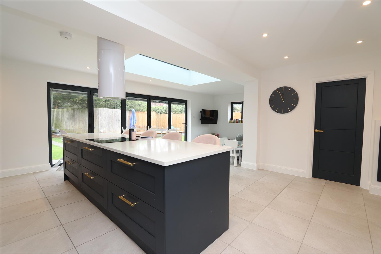 Property For Sale Oakbank, Hutton, CM13 4 Bedroom Semi Detached